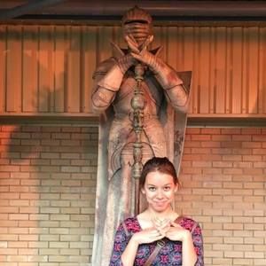 Meet your Posher, Maya